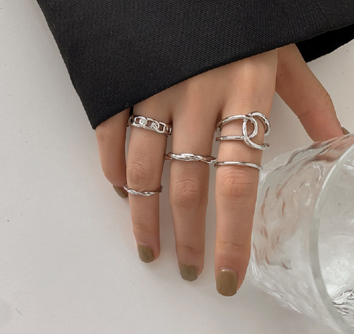 【9】【60】【5個セット】 ゴールドカラー クールデザイン スタッキング可能リングセット