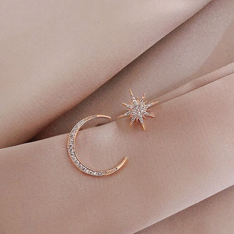 【26】【47】S925銀 星月アシンメトリーピアス ～人気インフルエンサー愛用～